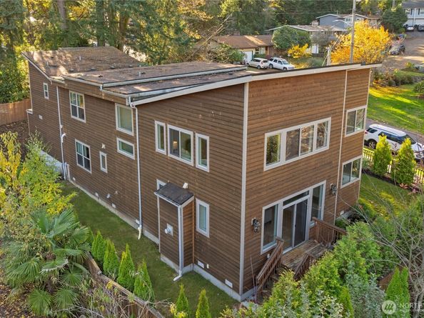 14540 Stone Avenue N, Shoreline WA 98133