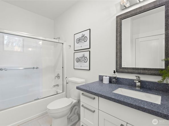 14540 Stone Avenue N, Shoreline WA 98133