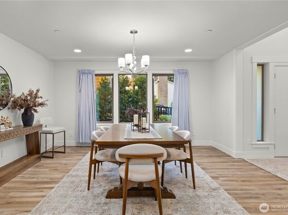 14540 Stone Avenue N, Shoreline WA 98133