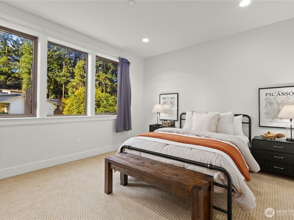 14540 Stone Avenue N, Shoreline WA 98133