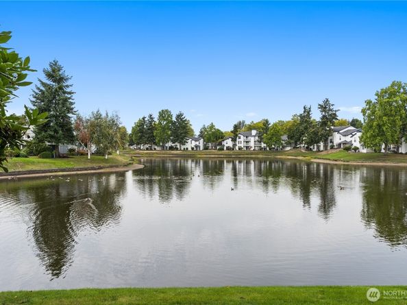 5736 S 238th Court E4, Kent WA 98032
