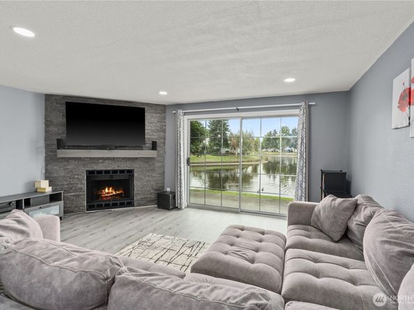 5736 S 238th Court E4, Kent WA 98032