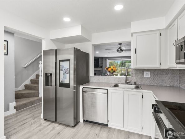 5736 S 238th Court E4, Kent WA 98032