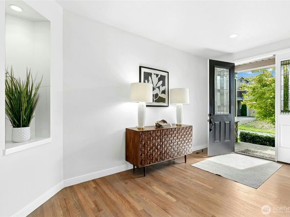 2002 263rd Lane SE, Sammamish WA 98075