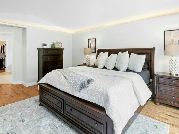 2002 263rd Lane SE, Sammamish WA 98075