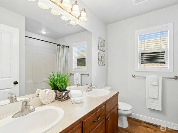 2002 263rd Lane SE, Sammamish WA 98075