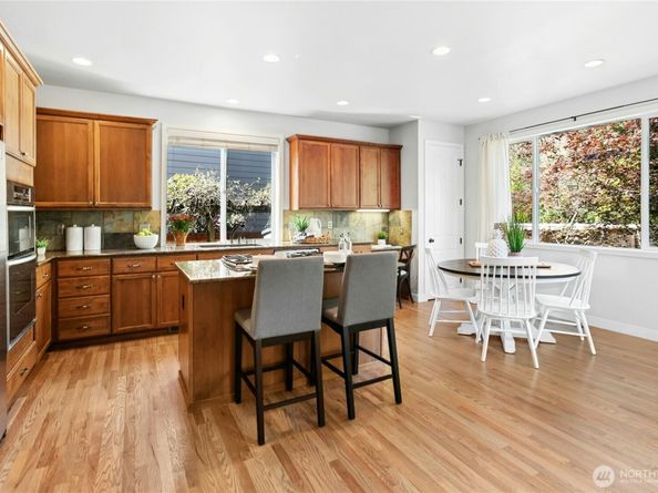 2002 263rd Lane SE, Sammamish WA 98075