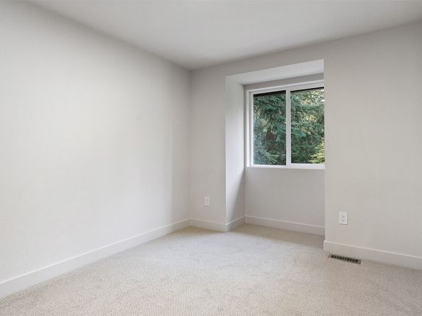 20713 NE 44th Street, Sammamish WA 98074