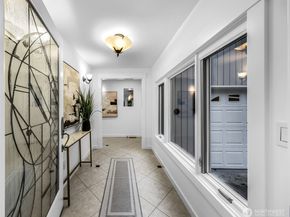 8449 W Mercer Way, Mercer Island WA 98040