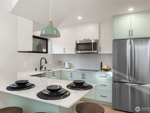 511 N 78th Street, Seattle WA 98103