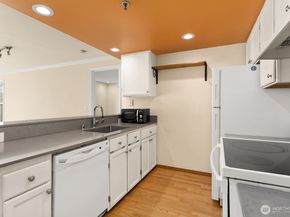 3901 Fremont Avenue N 304, Seattle WA 98103