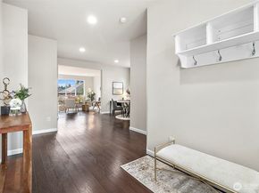 17711 SE 188th Place, Renton WA 98058
