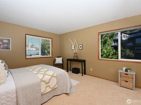 4226 Beach Drive SW 303, Seattle WA 98116