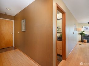 4226 Beach Drive SW 303, Seattle WA 98116