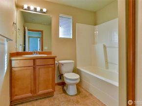 841 5th Place NE, Issaquah WA 98029