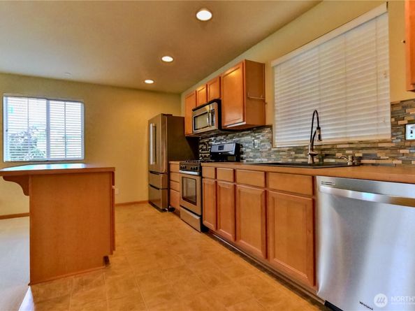 841 5th Place NE, Issaquah WA 98029