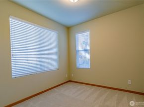 841 5th Place NE, Issaquah WA 98029