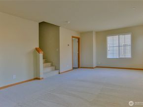 841 5th Place NE, Issaquah WA 98029