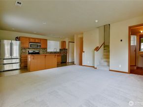 841 5th Place NE, Issaquah WA 98029