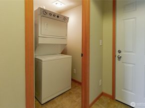 841 5th Place NE, Issaquah WA 98029