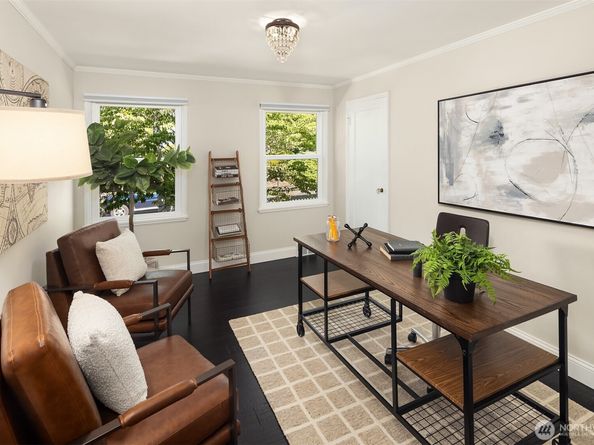 4317 37th Avenue NE, Seattle WA 98105