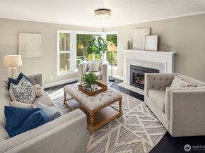 4317 37th Avenue NE, Seattle WA 98105