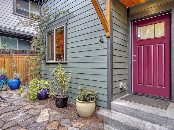 308 20th Avenue S A, Seattle WA 98144