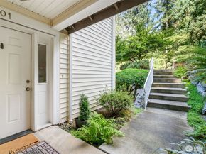 612 228th Street SW K201, Bothell WA 98021