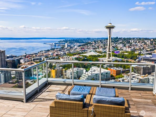 588 Bell Street 315S, Seattle WA 98121