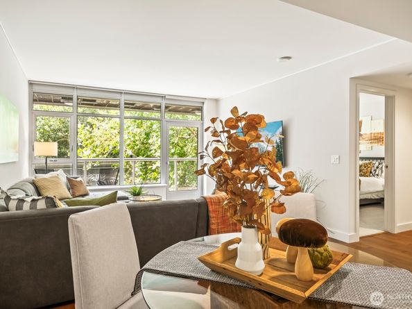 588 Bell Street 315S, Seattle WA 98121