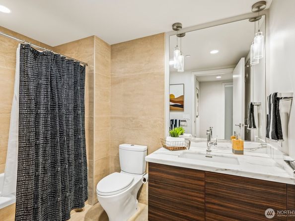 588 Bell Street 315S, Seattle WA 98121