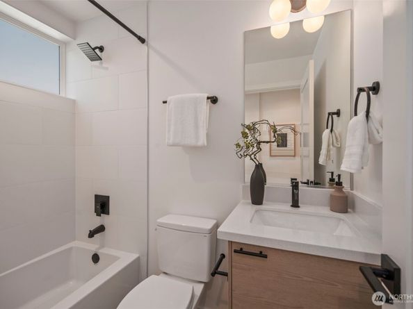 115 22nd Avenue A, Seattle WA 98122