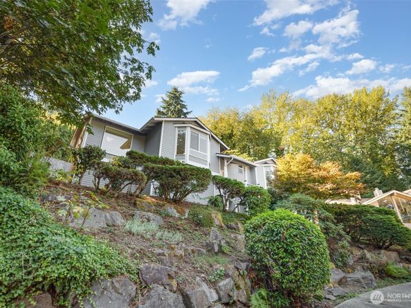 4609 146th Place SE, Bellevue WA 98006
