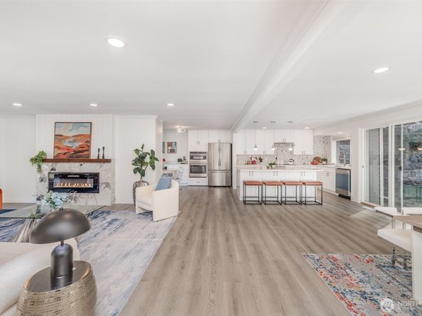 4609 146th Place SE, Bellevue WA 98006