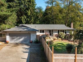 10414 SW 110th Street, Vashon WA 98070