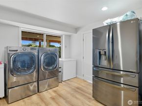 12455 SE 26th Place, Bellevue WA 98005