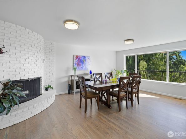 12455 SE 26th Place, Bellevue WA 98005