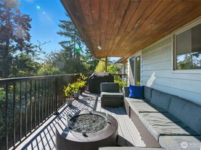 12455 SE 26th Place, Bellevue WA 98005