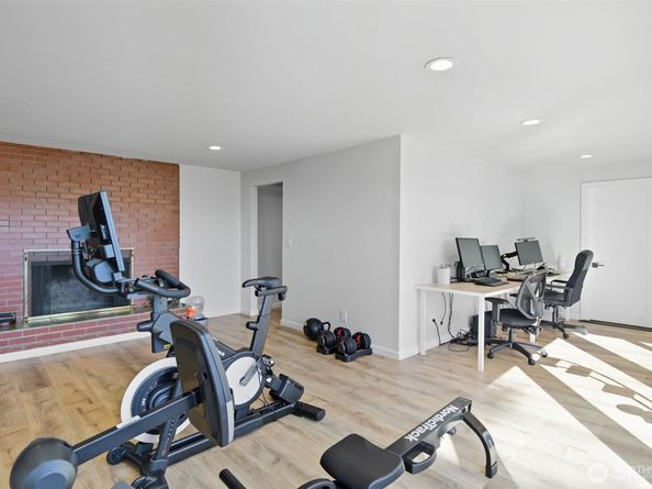 12455 SE 26th Place, Bellevue WA 98005