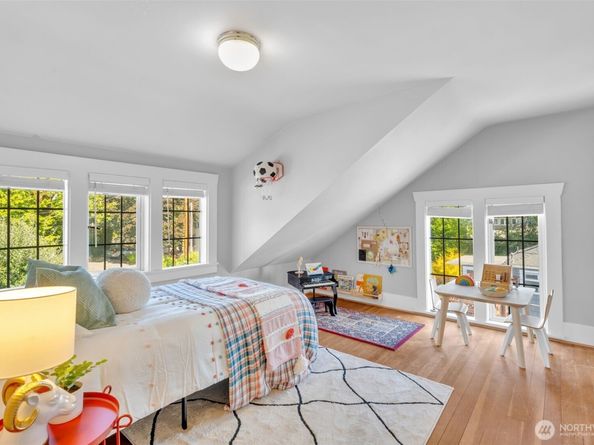 5232 S Holly Street, Seattle WA 98118
