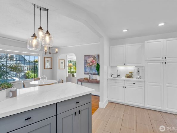 5232 S Holly Street, Seattle WA 98118