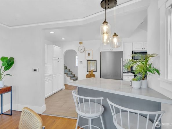 5232 S Holly Street, Seattle WA 98118