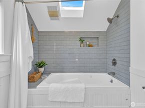 5232 S Holly Street, Seattle WA 98118