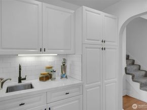 5232 S Holly Street, Seattle WA 98118