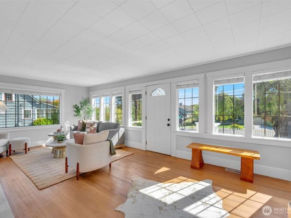 5232 S Holly Street, Seattle WA 98118