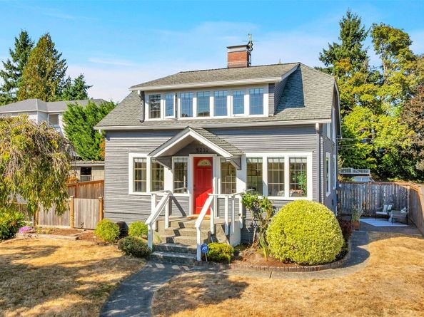 5232 S Holly Street, Seattle WA 98118
