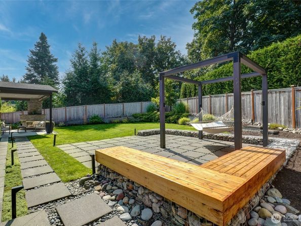 23614 15th Avenue SE, Bothell WA 98021
