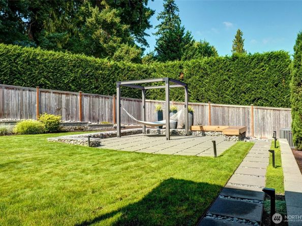 23614 15th Avenue SE, Bothell WA 98021