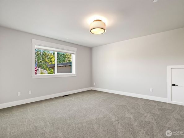 23614 15th Avenue SE, Bothell WA 98021