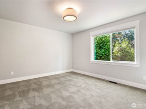 23614 15th Avenue SE, Bothell WA 98021